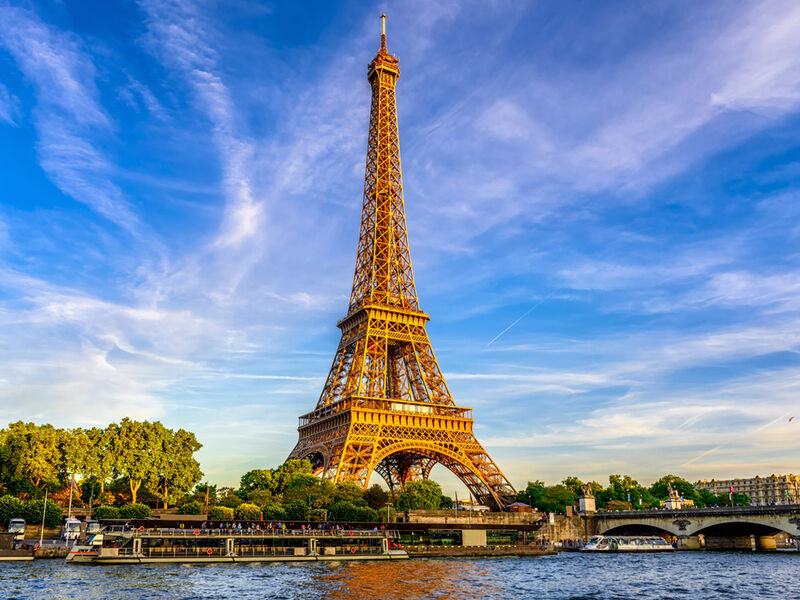 İzmir'den Direkt Hareket Görkemli Paris & Disneyland 3 Gece - SunExpress ile 13 Kasım (1.Ara Tatil Özel) AT133